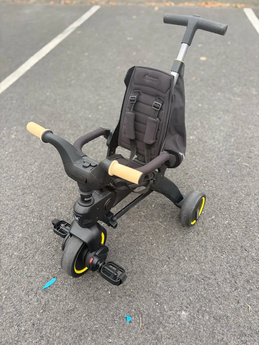 Doona Trike S5 - Black - Image 4