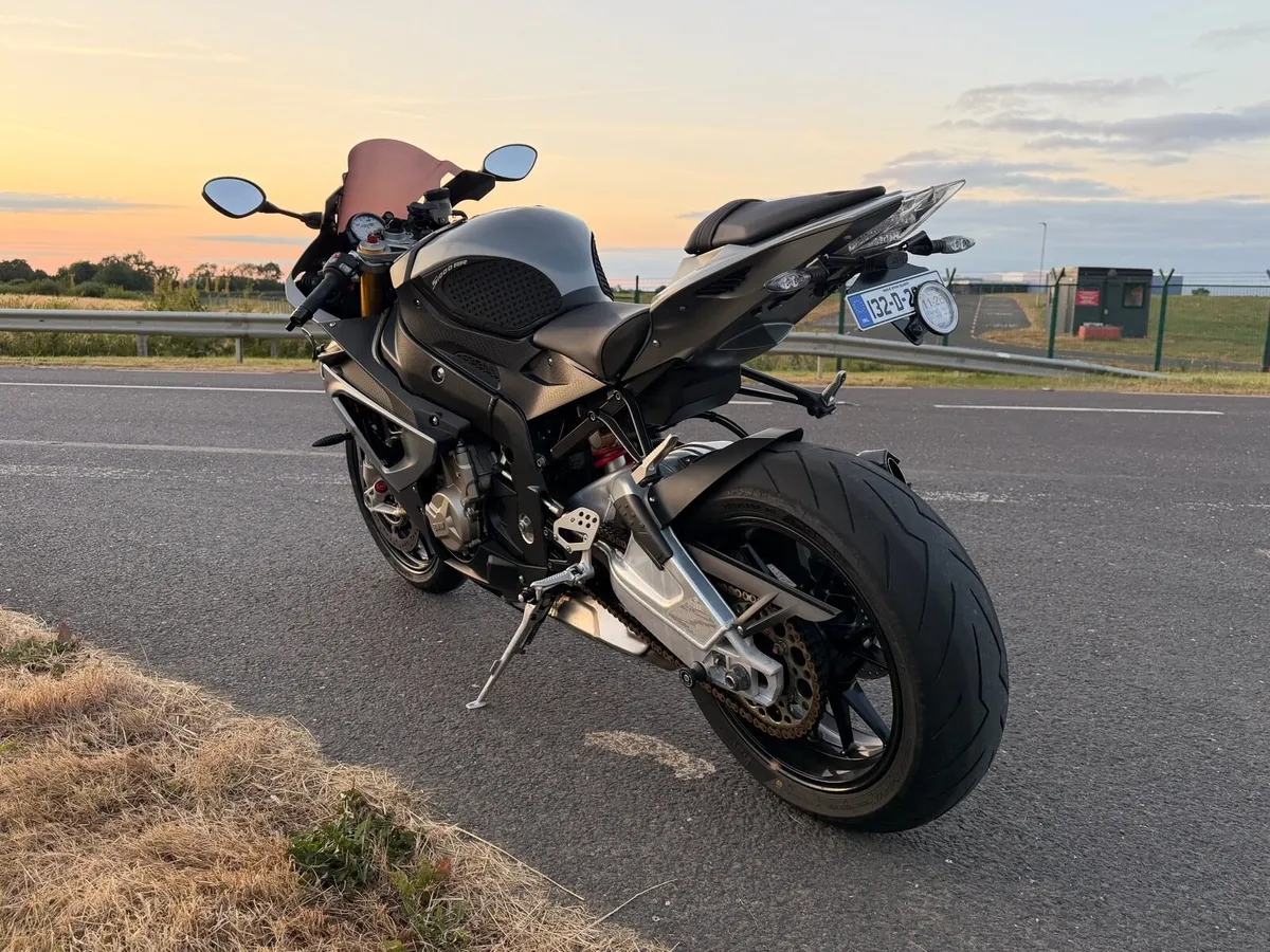 BMW S1000RR - Image 4
