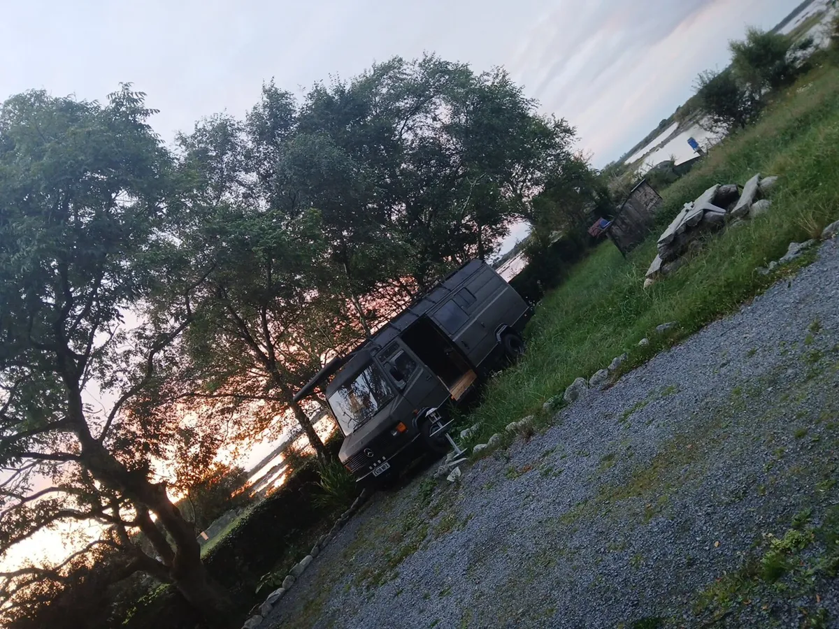 Vintage camper - Image 2