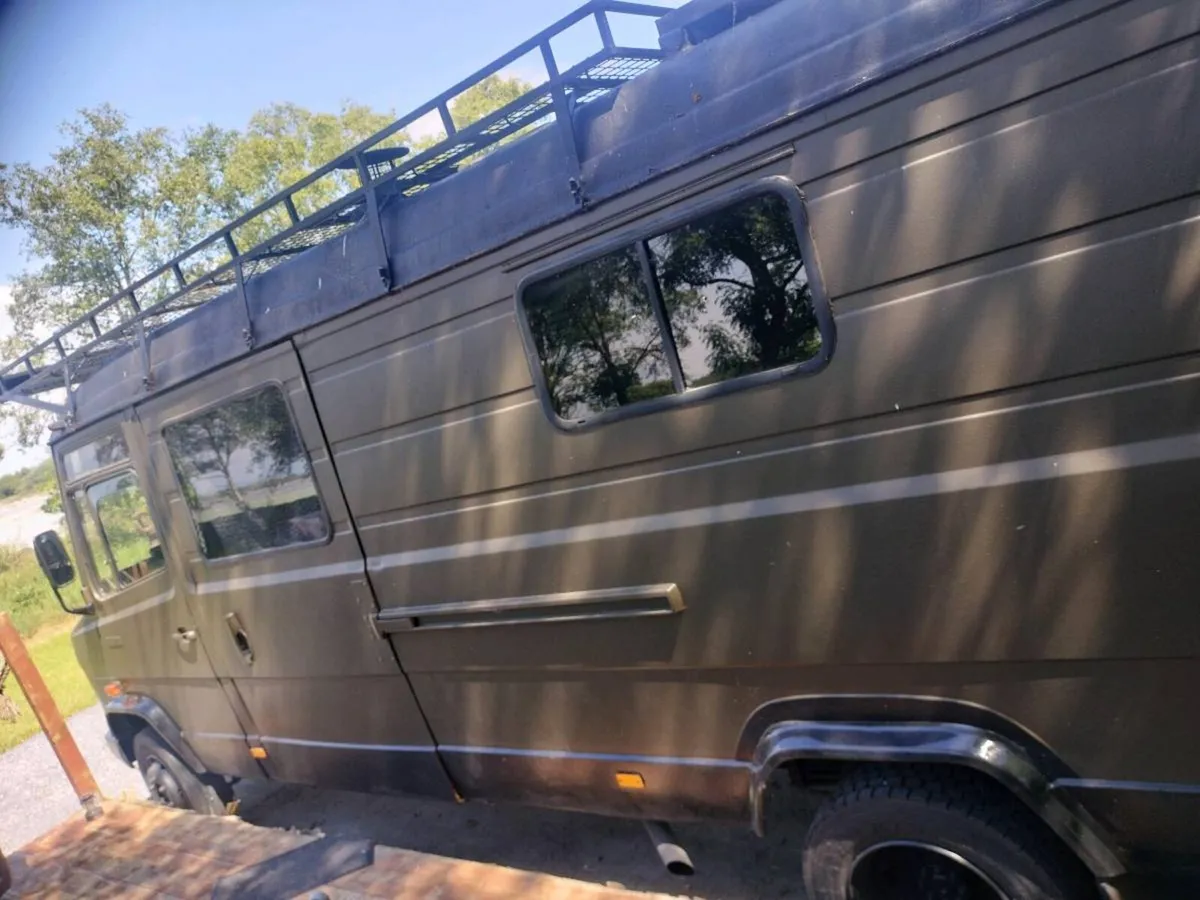 Vintage camper - Image 4