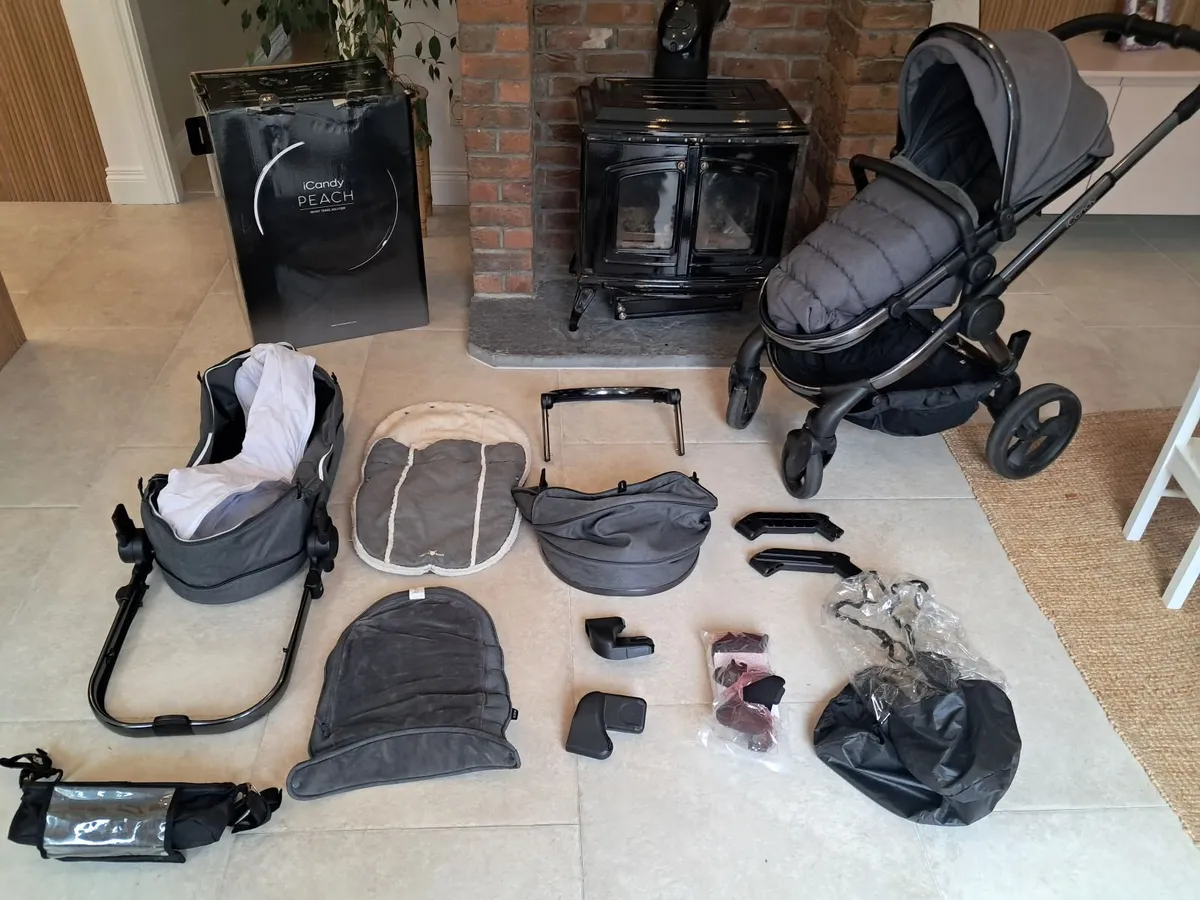 iCandy Peach7 including bassinet etc - Image 1
