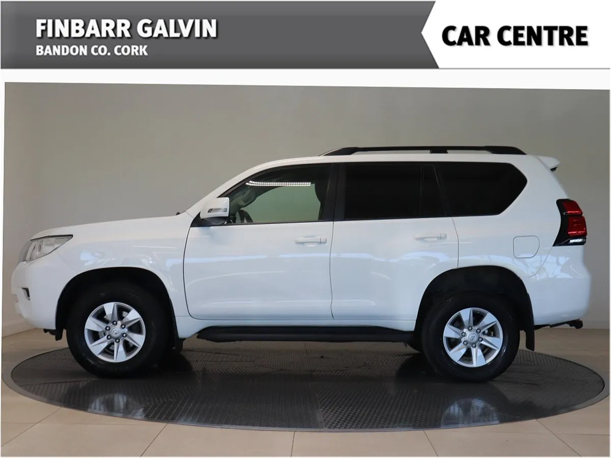 Land Cruiser  LWB COMMERCIAL (PLUS VAT) - Image 3