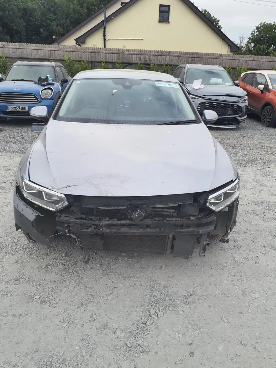 VW Passat 2019 2.0 highline 150 Bhp Bargain - Image 3