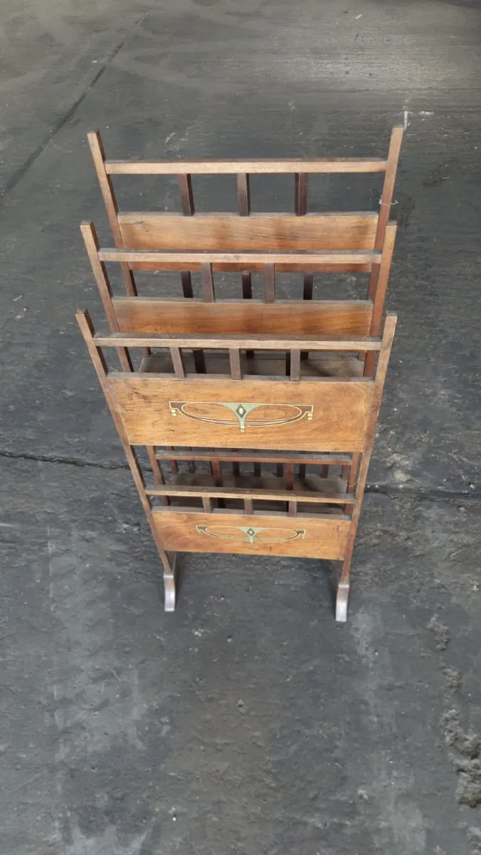 magazine rack