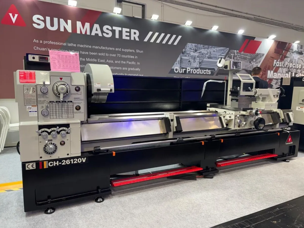 Sunmaster CH 26120V DBC 3000mm -  Ex-demo lathe - Image 1