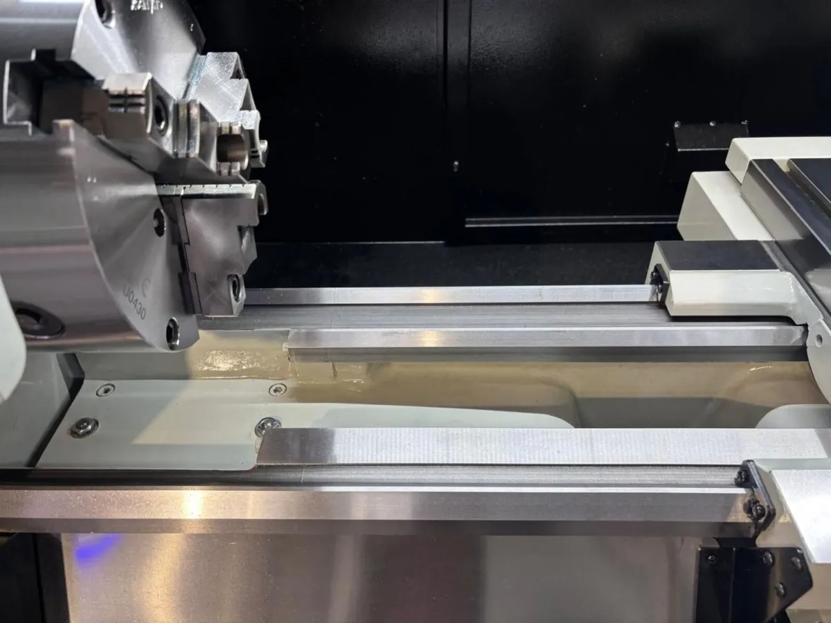 Sunmaster CH 26120V DBC 3000mm -  Ex-demo lathe - Image 3
