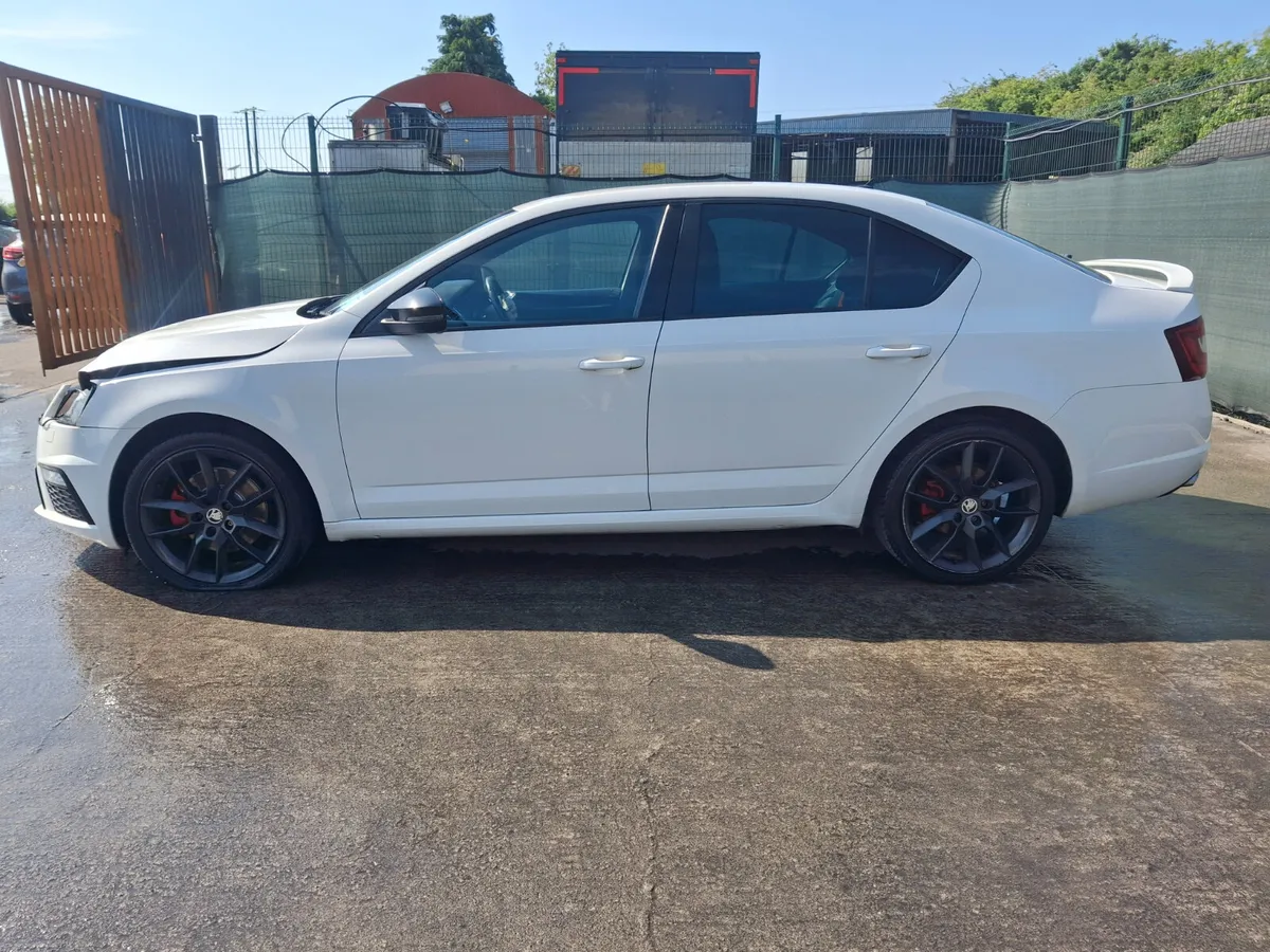 172 Skoda Octavia RS  2.0 Tdi - Image 3