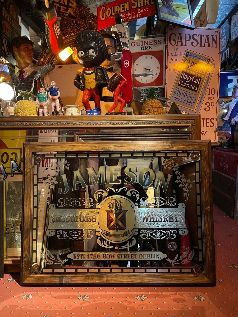 Irish pub memorabilia - Image 2