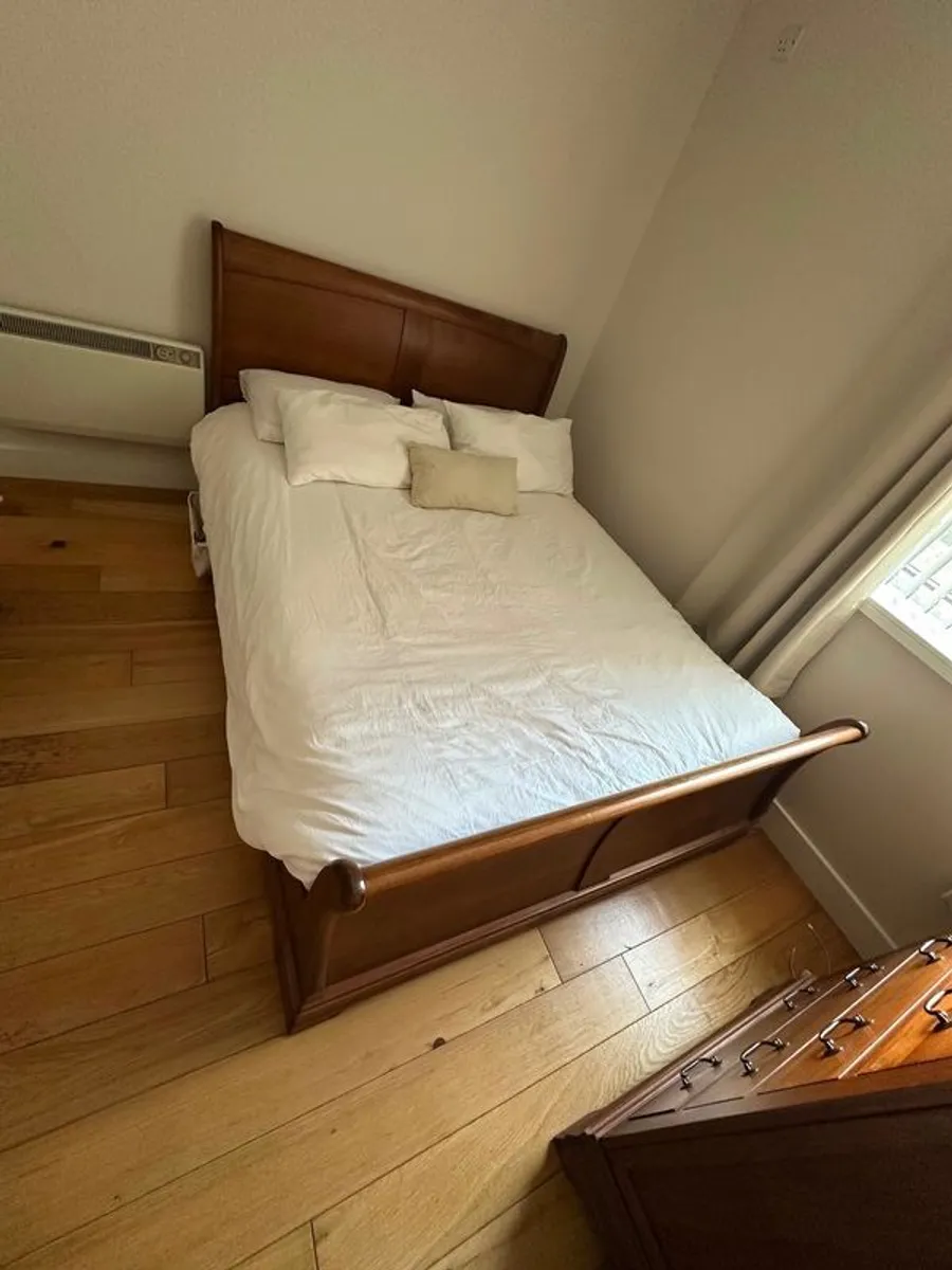 Solid Wood Sleigh Bed Frame Standard King Queen Size  Excellent Condition - Image 2