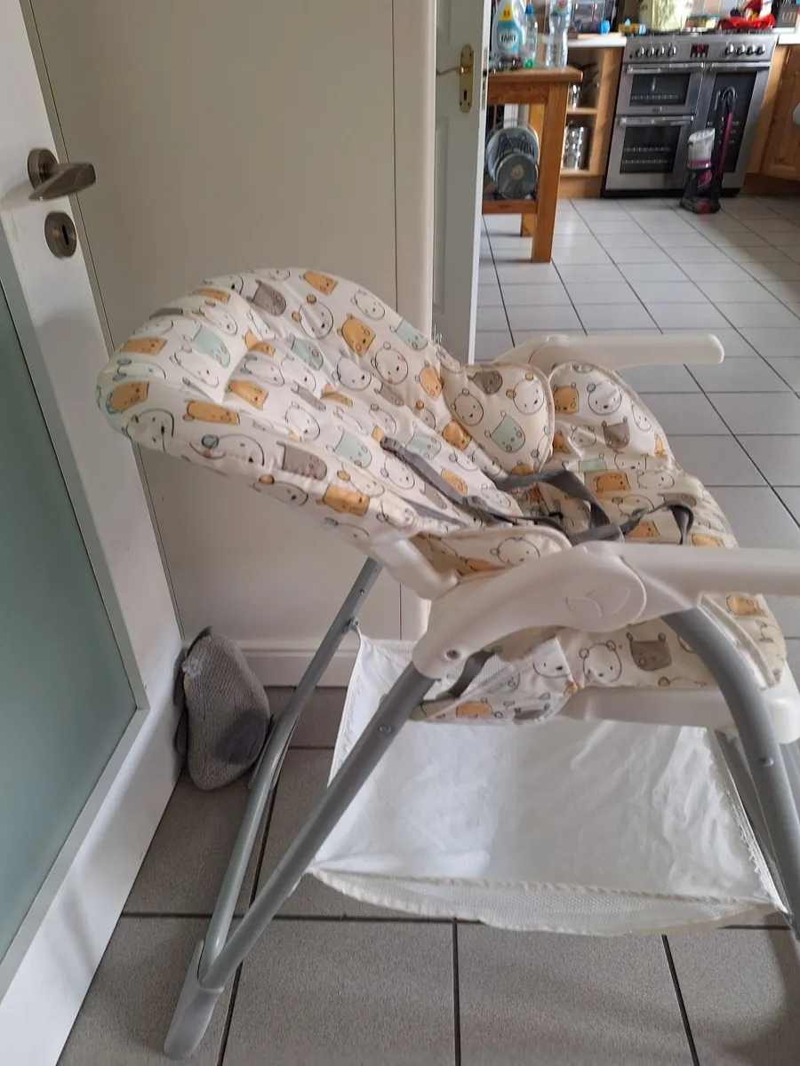 Baby highchair - Image 2