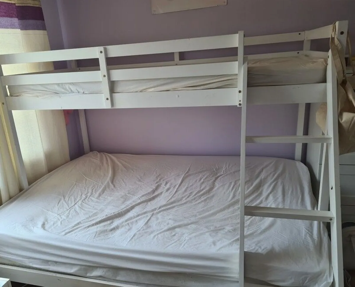 Triple bunk - Image 2