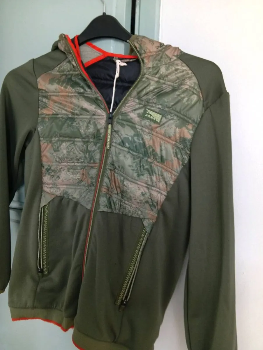 Boys jack and Jones jacket 12 yrs - Image 1