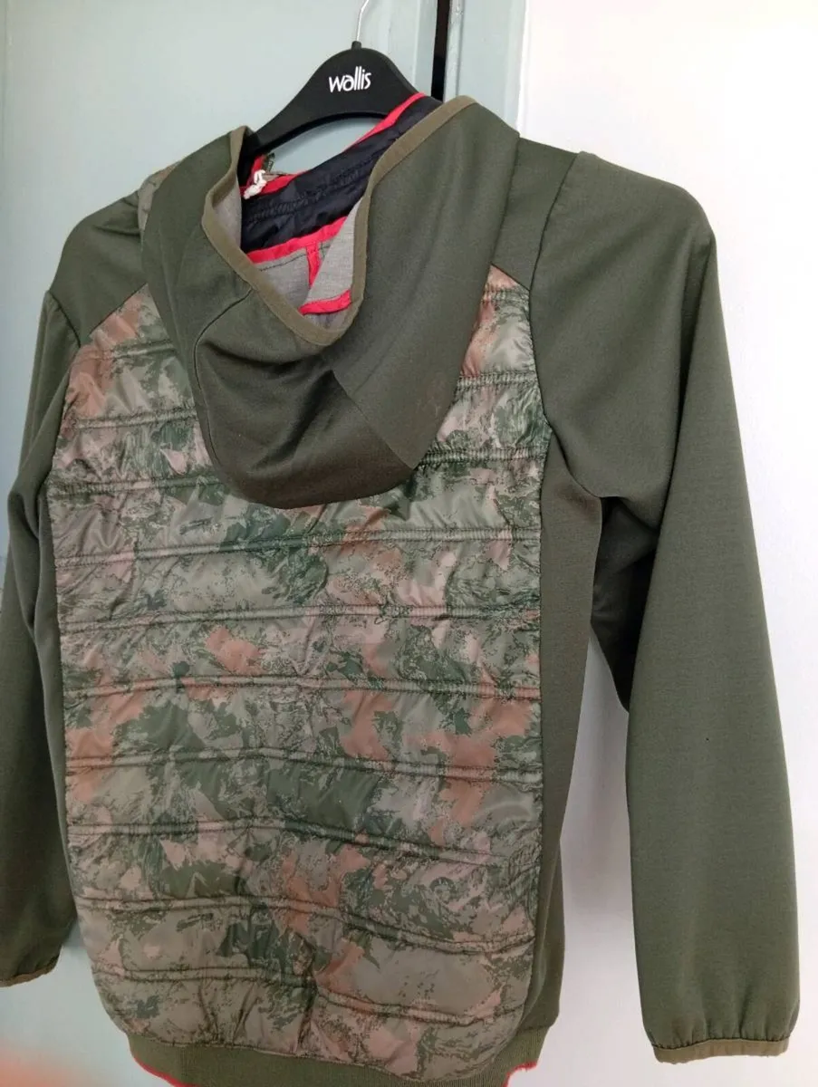 Boys jack and Jones jacket 12 yrs - Image 2