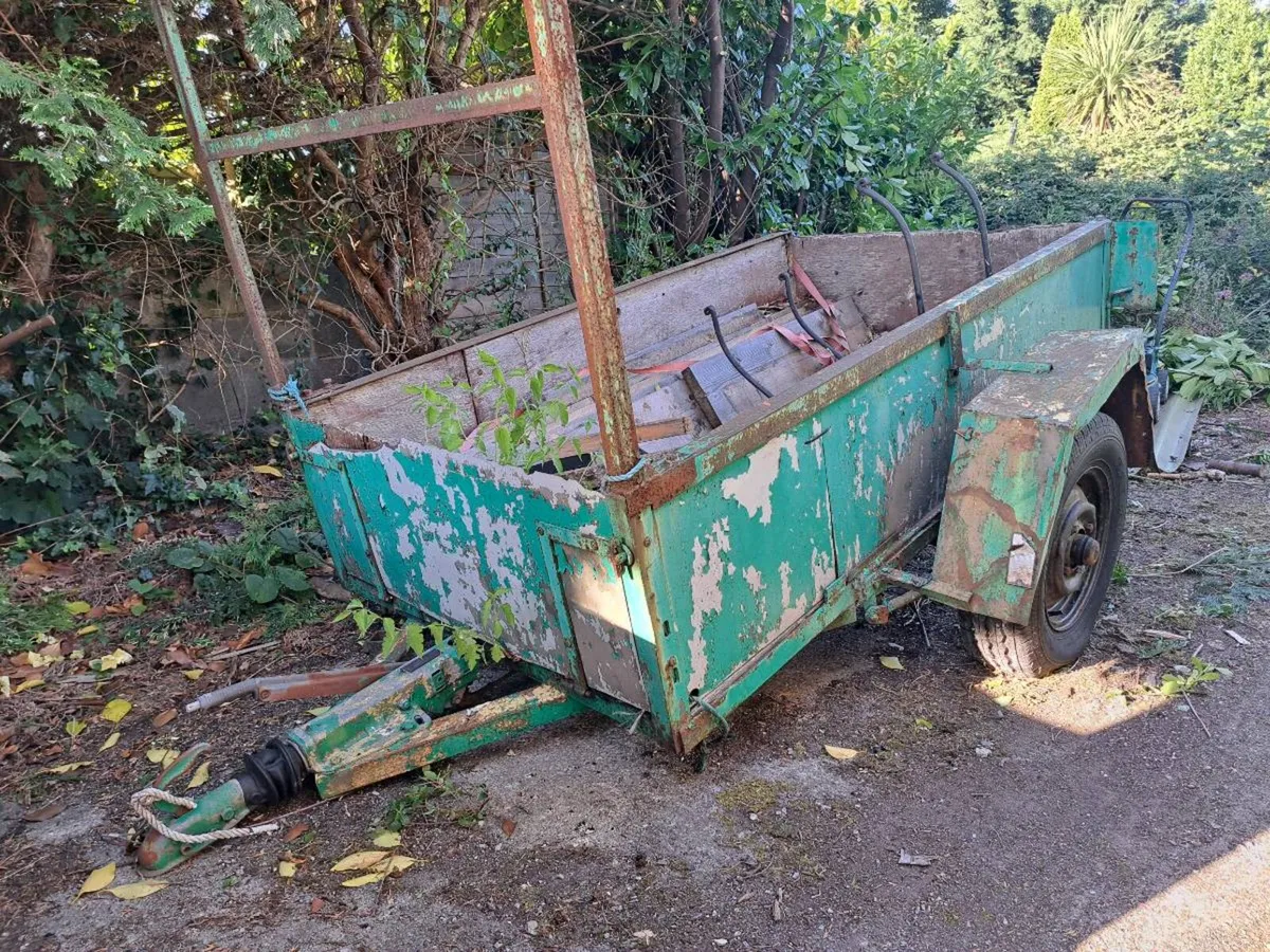 Trailer - Image 1