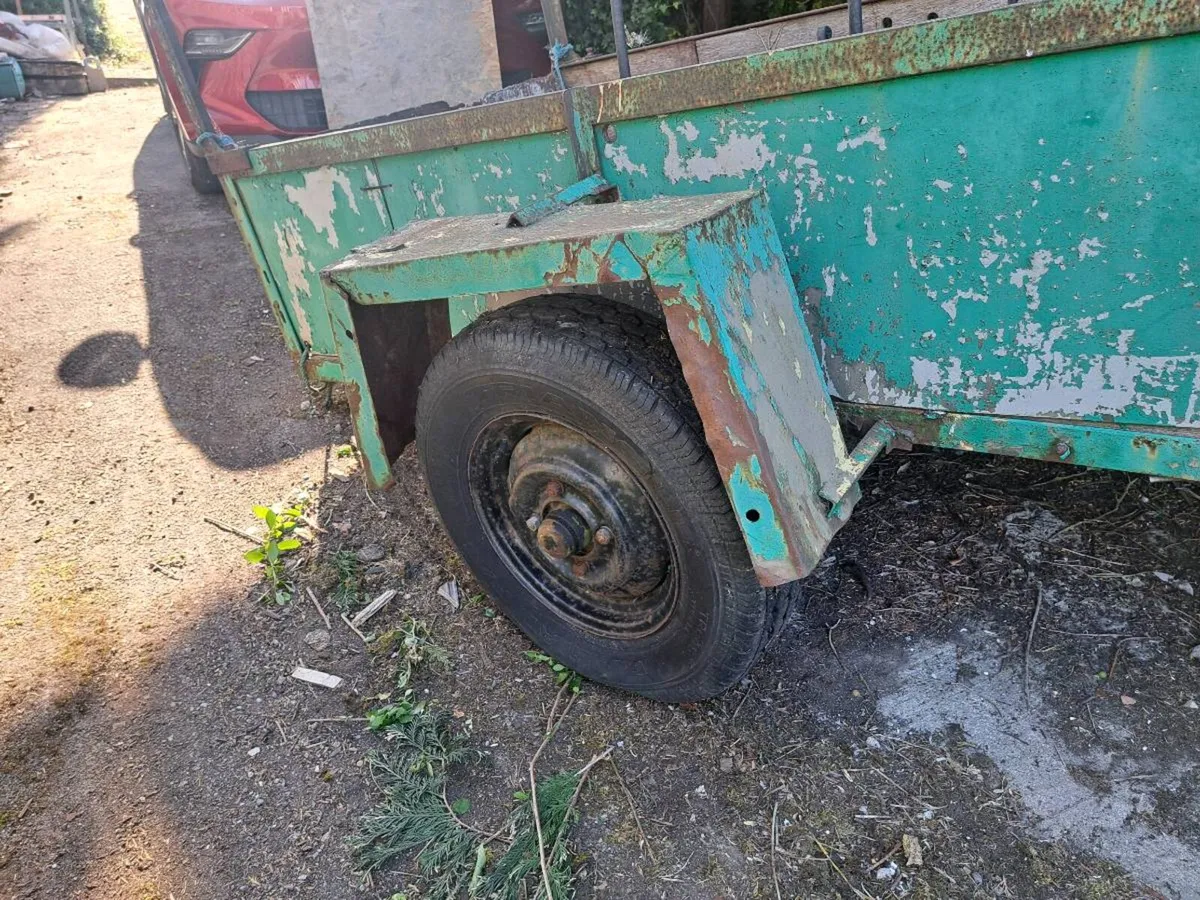 Trailer - Image 2