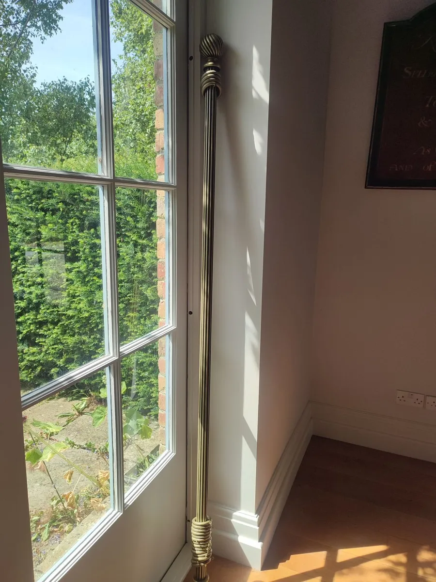 Curtains - Image 4