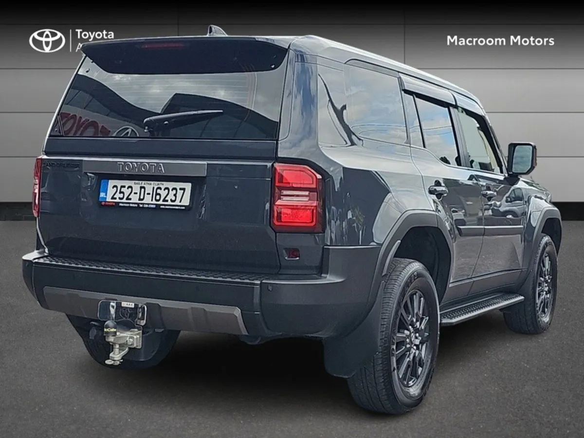 Toyota Land Cruiser Land Cruiser (N1) COMMERCIAL - Image 2