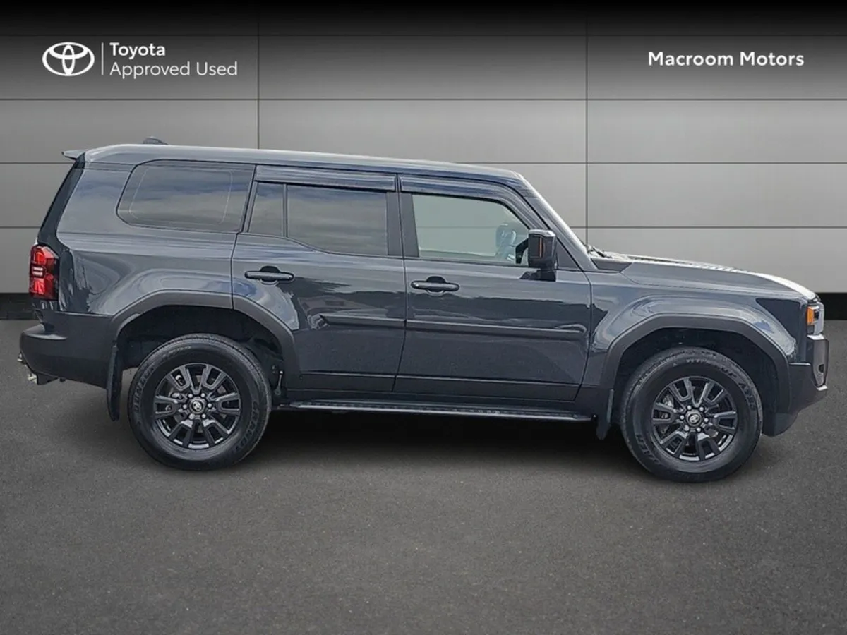 Toyota Land Cruiser Land Cruiser (N1) COMMERCIAL - Image 3