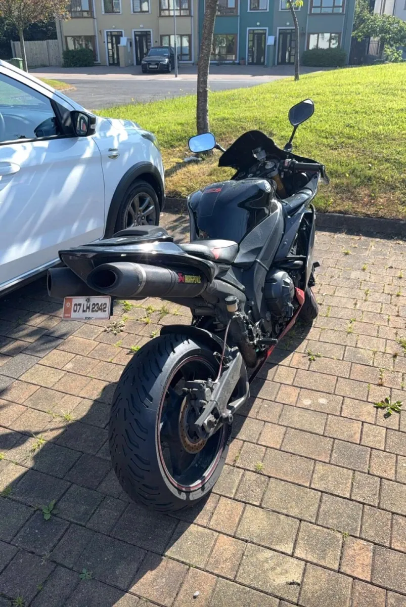 YAMAHA R1 2007 - Image 3