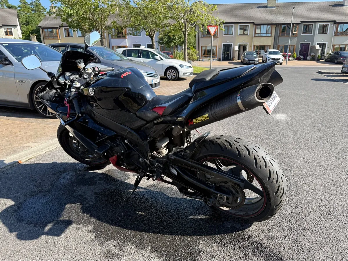 YAMAHA R1 2007 - Image 4