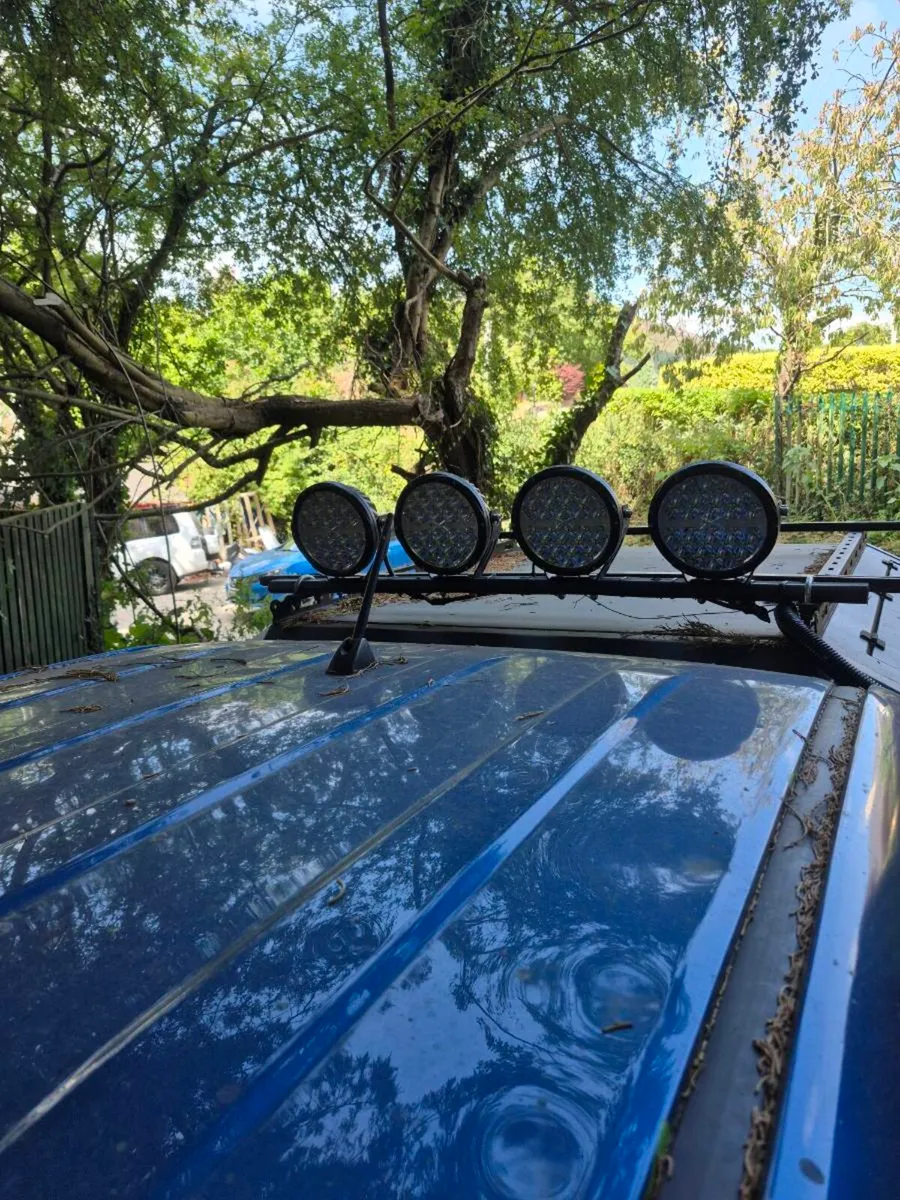 4x 100W. Light pods - Image 2