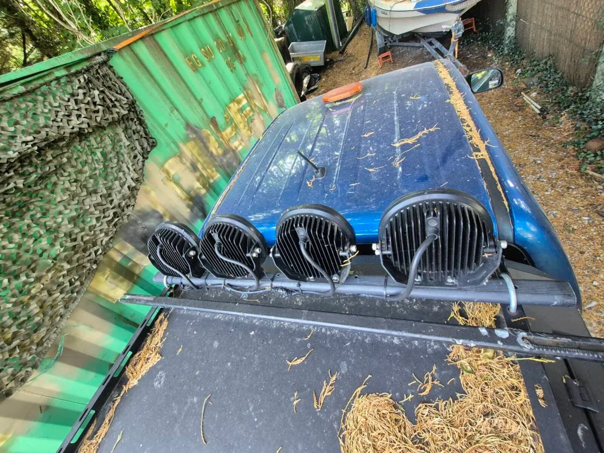 4x 100W. Light pods - Image 3