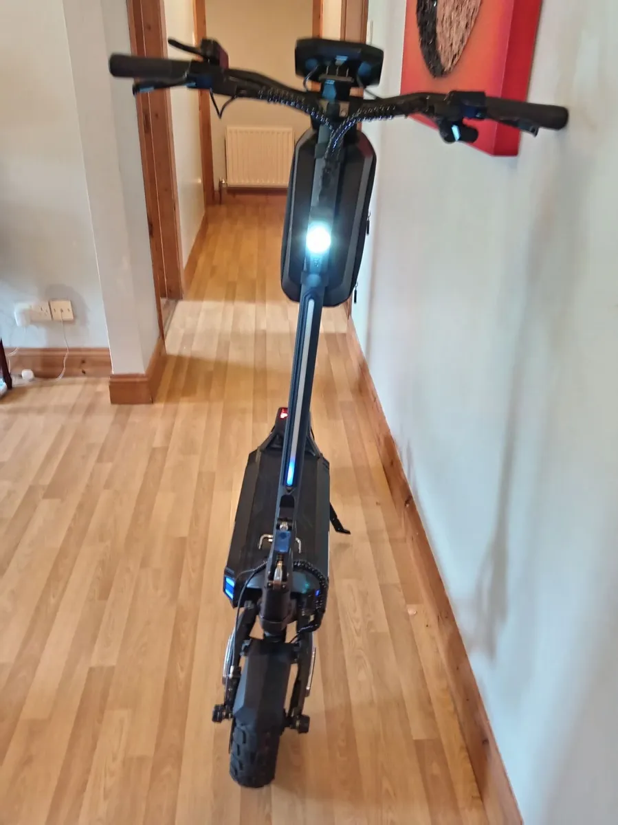 Electric Scooter Vsett 10 Apex Upgrades Trade - Image 4