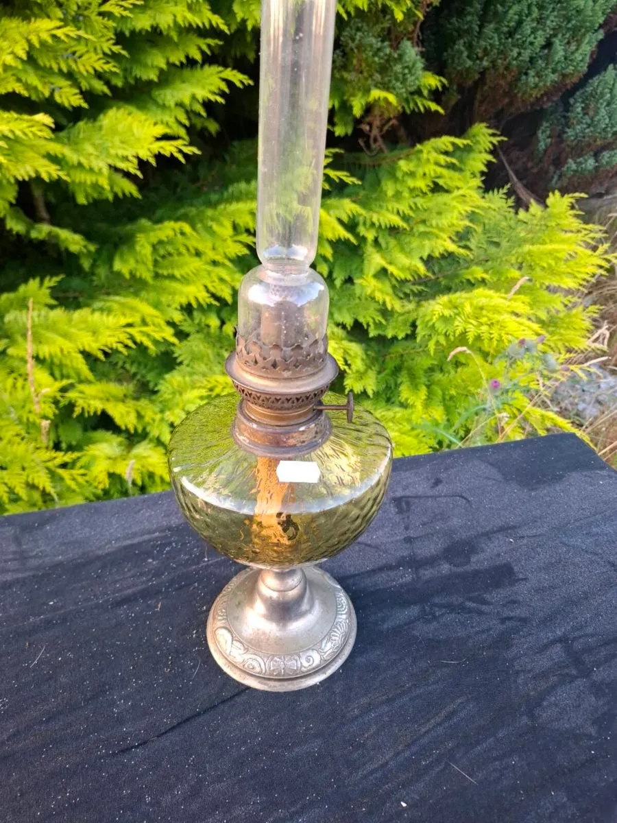 Vintage oil lamp - Image 2