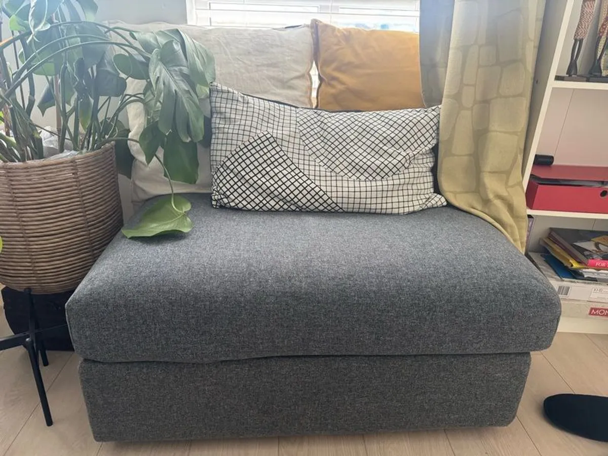 Large L-corner Sofa with storage and storage box - Image 2