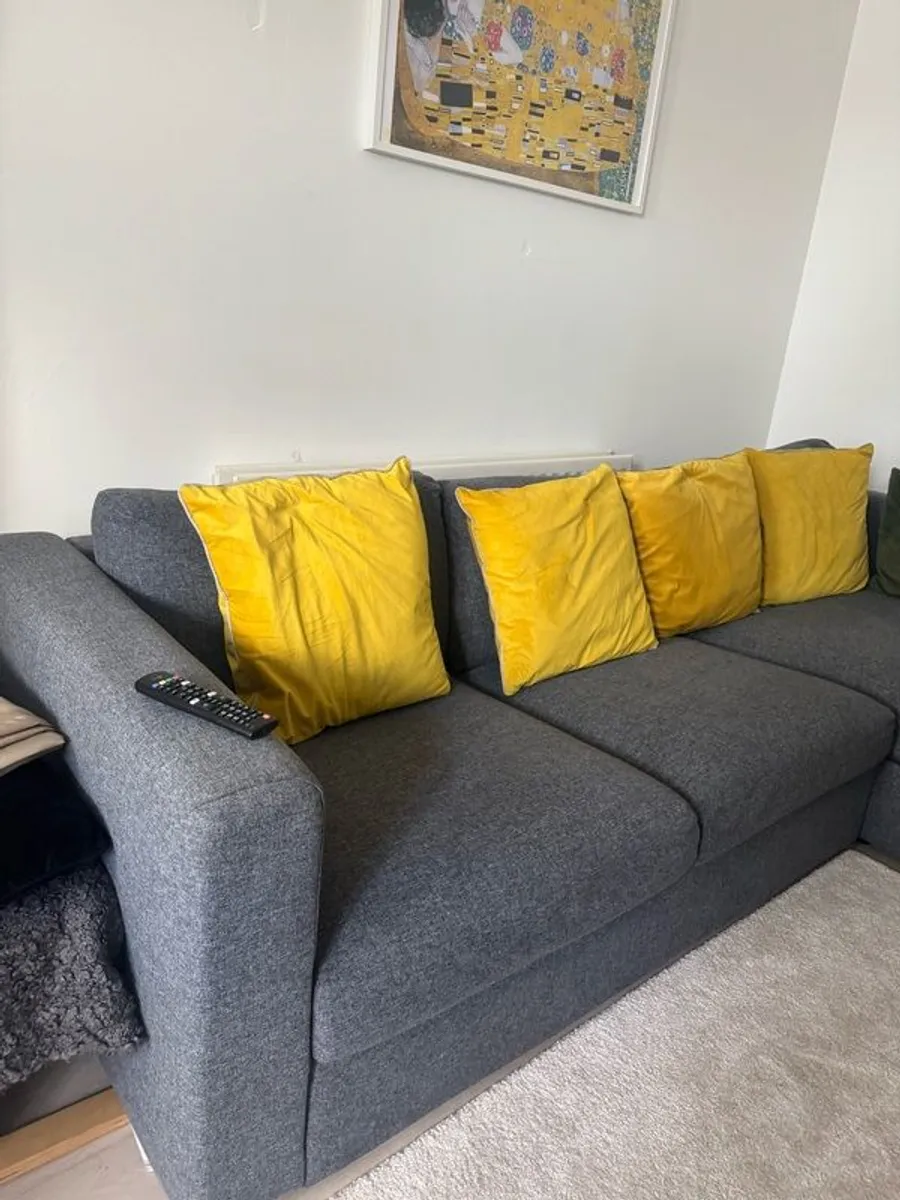 Large L-corner Sofa with storage and storage box - Image 3