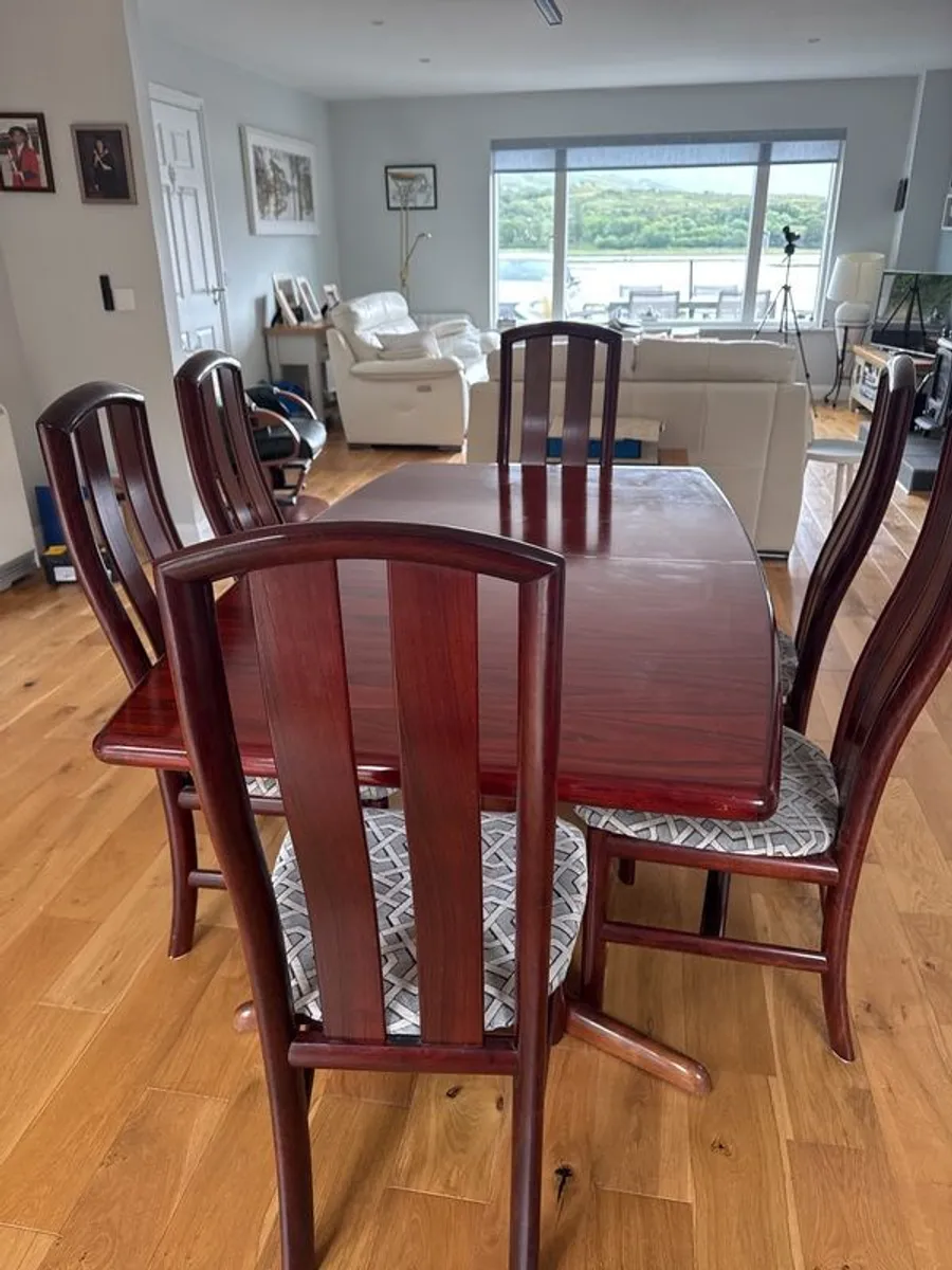 Dining Table & Chairs - Image 1