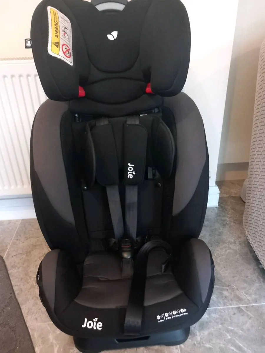 Joie Kids car seat. Not isofix - Image 2