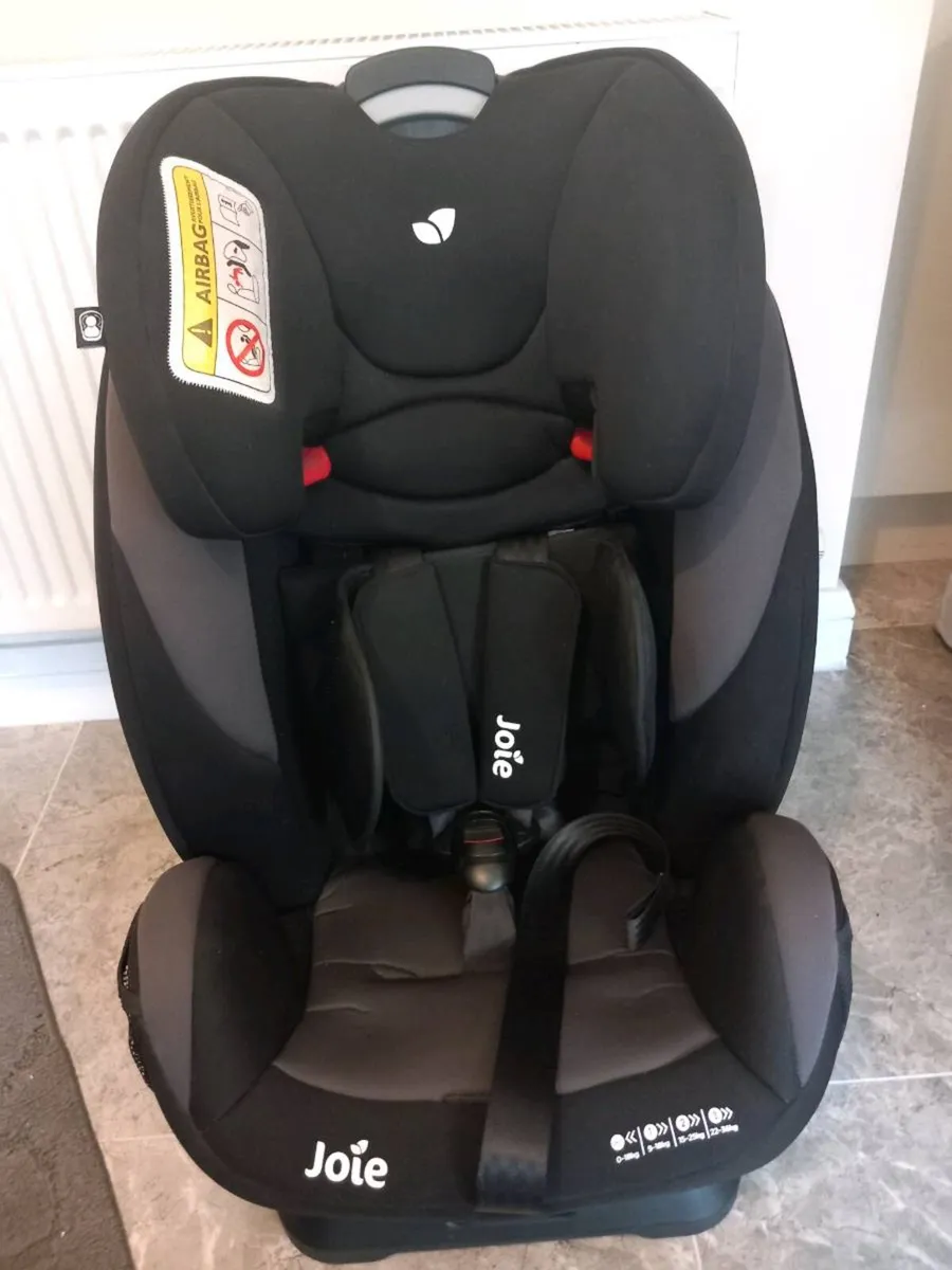 Joie Kids car seat. Not isofix - Image 3