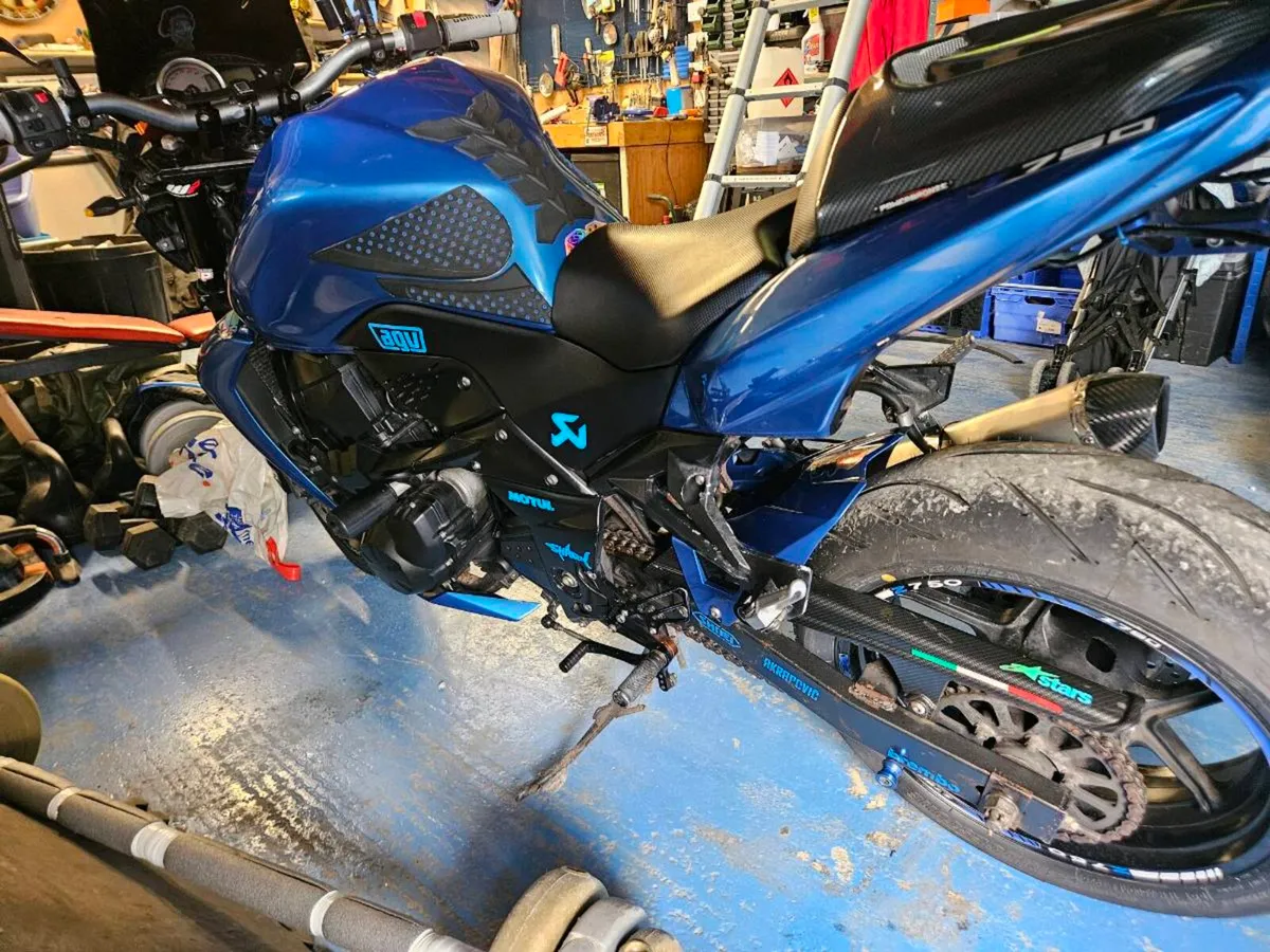 09 z750  kawasaki - Image 2