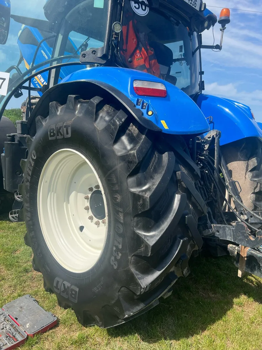 BKT agriMax 710/70/38    600/65/28 - Image 1