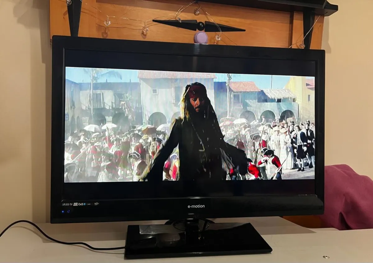 TV + Corner TV Table  Full Setup sale price - Image 2