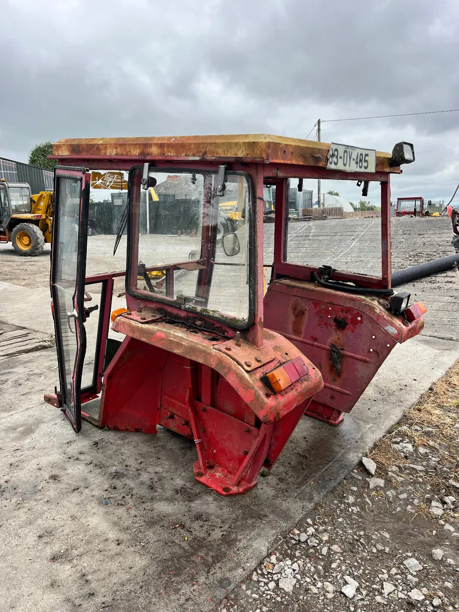 Massey Ferguson 290 Cab - Image 4