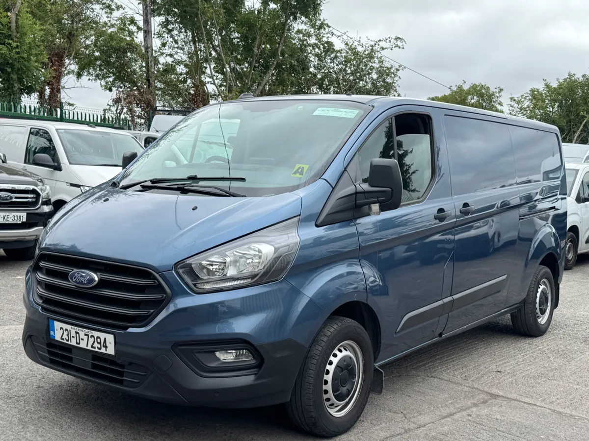 FORD TRANSIT CUSTOM LWB TREND “NEW WET BELT” 2023 - Image 3