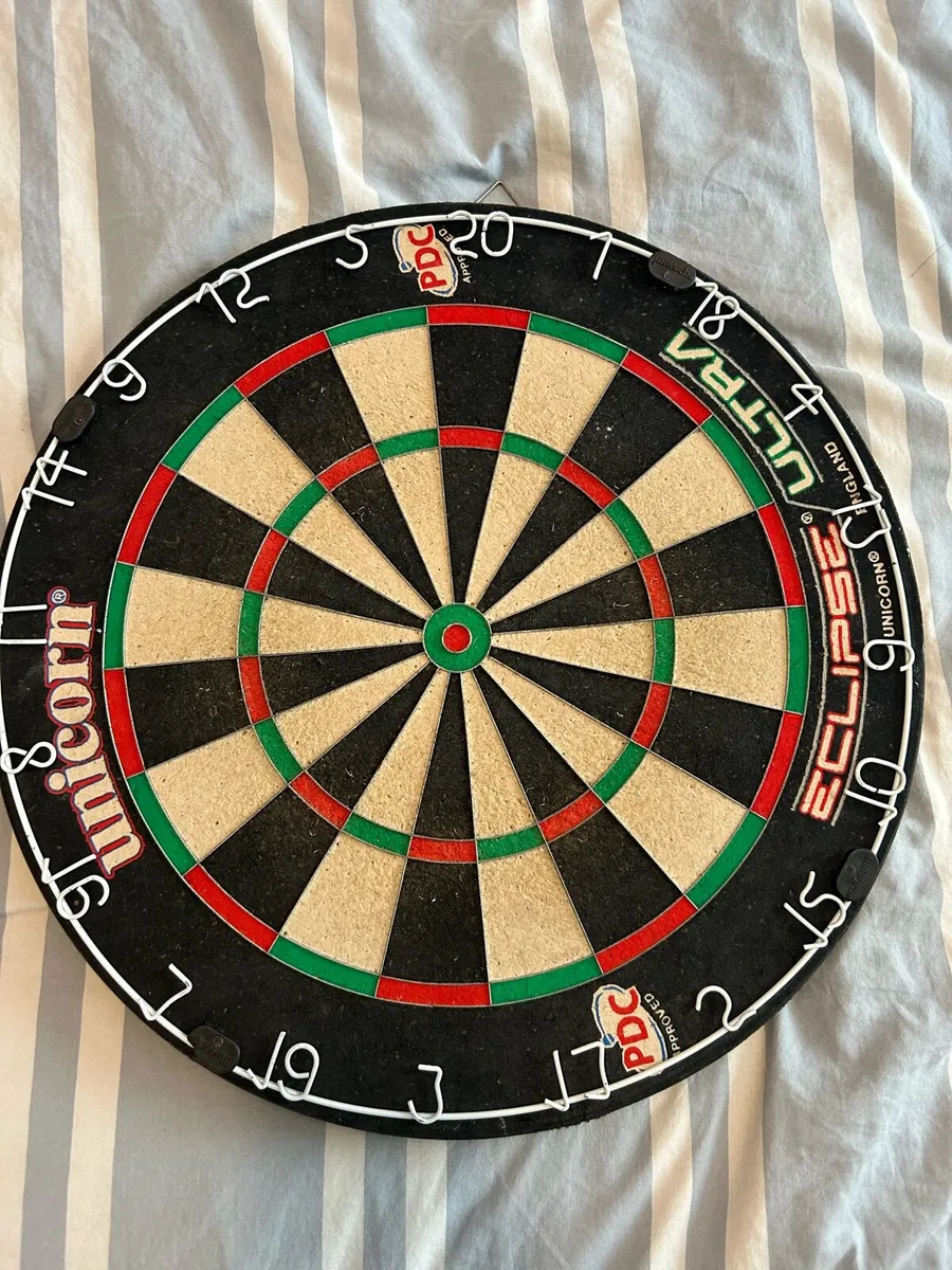 Dart board - Image 1