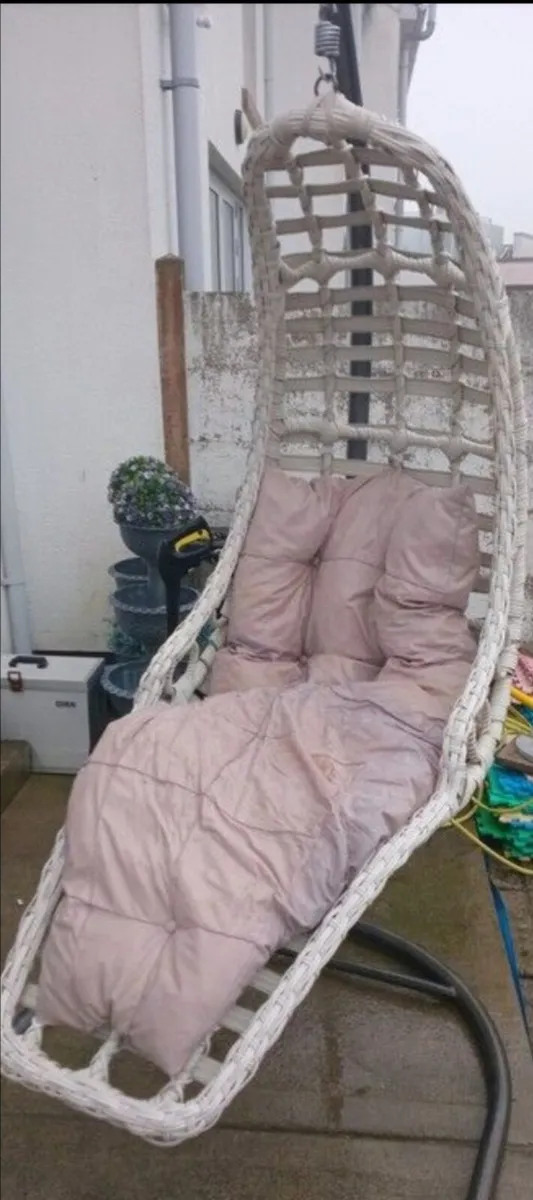 EZ living egg chair - Image 3