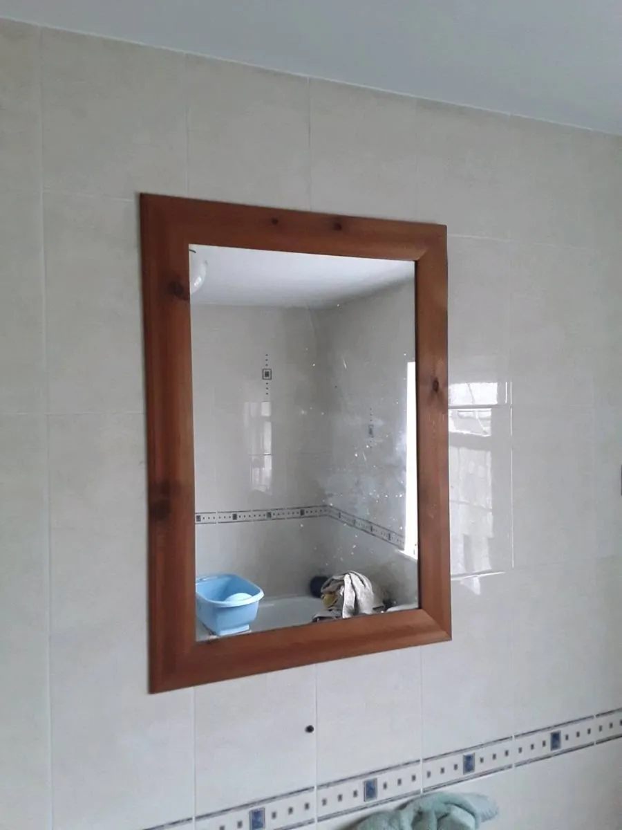 Mirrors choice of  2  15e and 5 euro - Image 1