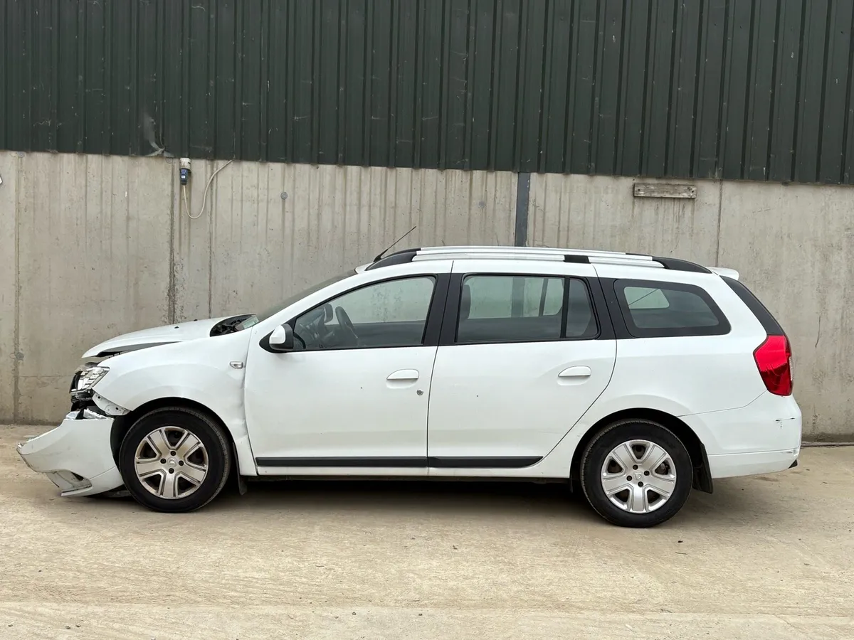 2018 Dacia Logan parts - Image 2
