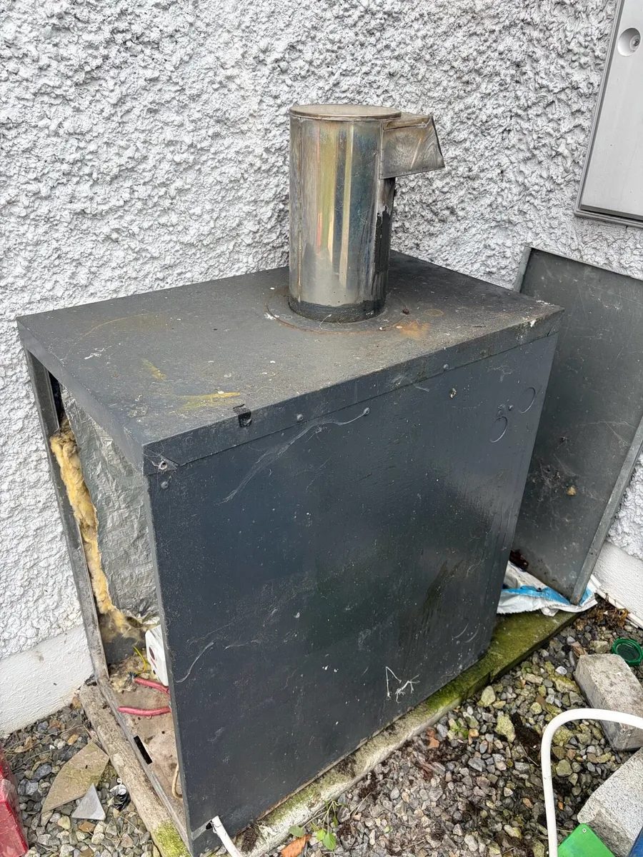 Oil boiler - Image 1