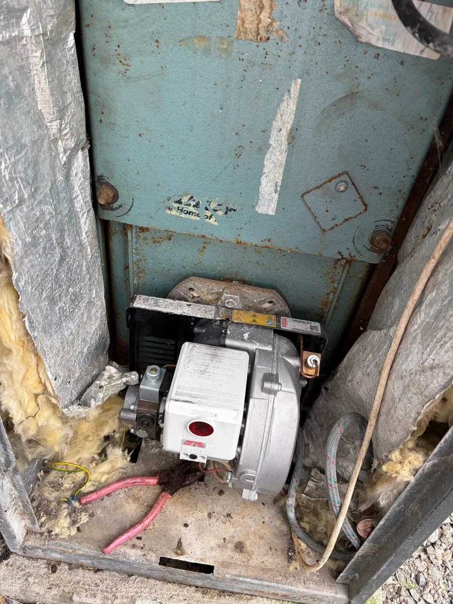 Oil boiler - Image 2