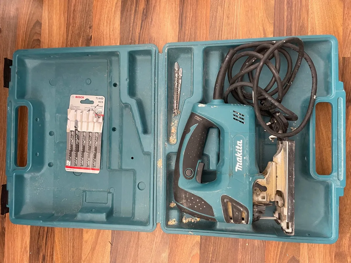 Makita 4350 CT Jigsaw - Image 1