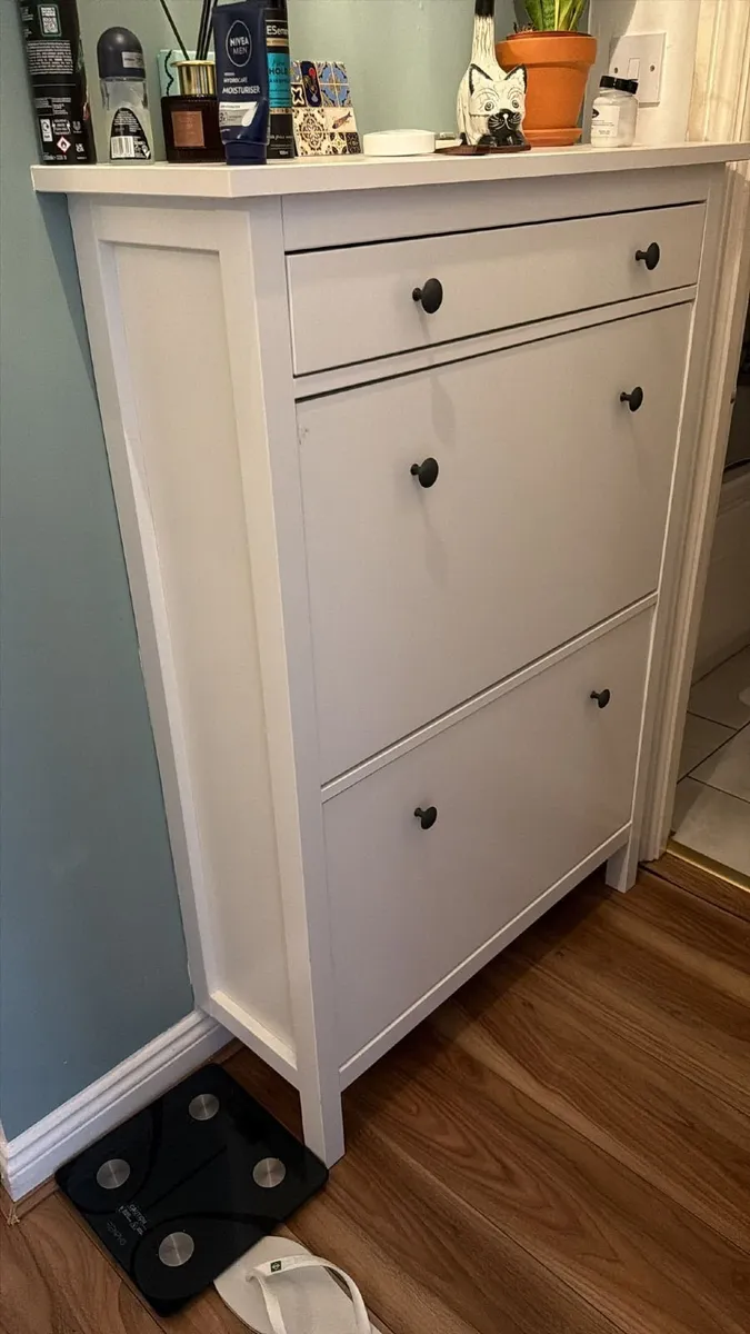 Beautiful & Spacious Shoe Cabinet – €80 - Image 1
