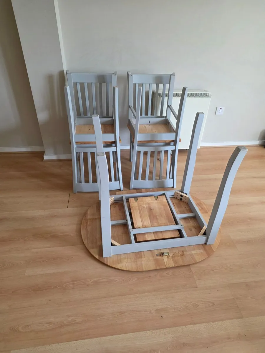 Adjustable Dining Table & 4 dining chairs - Image 2