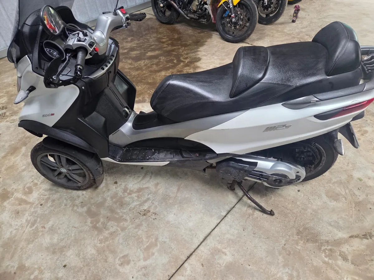 piaggio mp3 500ie 2015 - Image 3