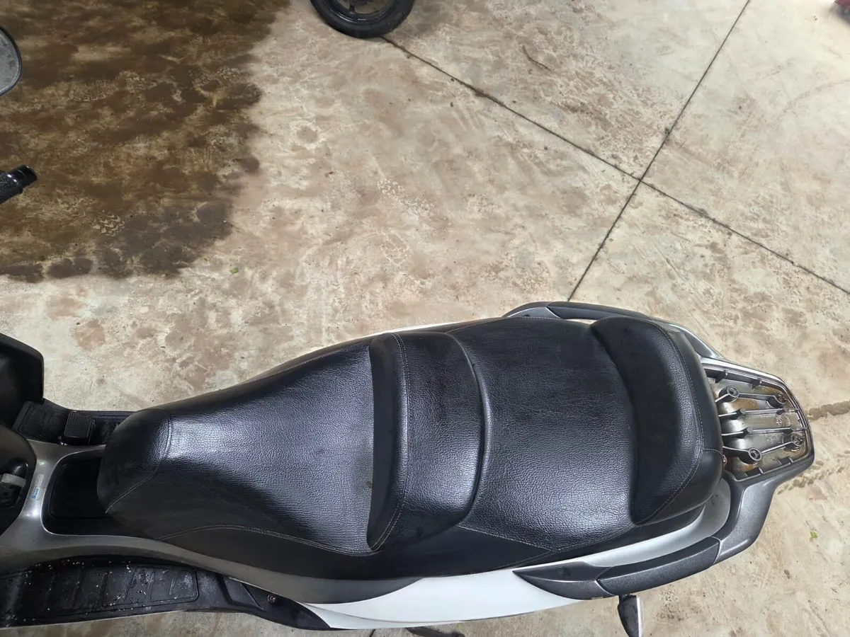 piaggio mp3 500ie 2015 - Image 4