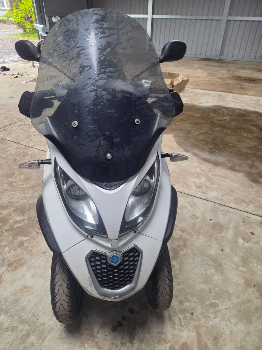 piaggio mp3 500ie 2015 - Image 2